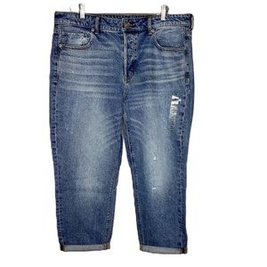 NWOT American Eagle Tomgirl Medium Wash Jeans Women’s Size 13 Extra-Short